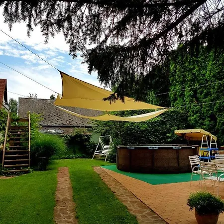 Borostyan Apartmann Appartement *