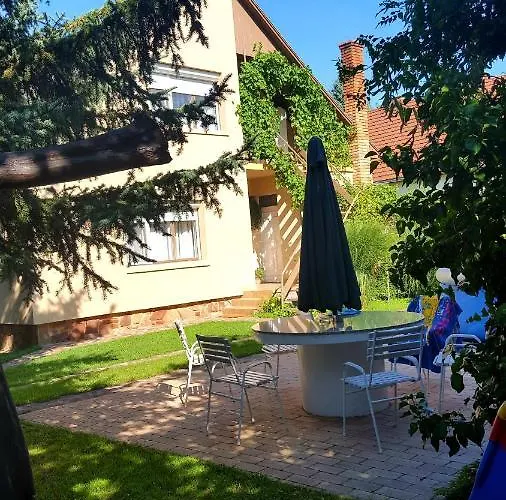 Borostyan Apartmann * Balatonföldvár