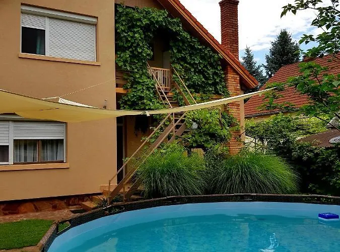 Borostyan Apartmann * Balatonföldvár